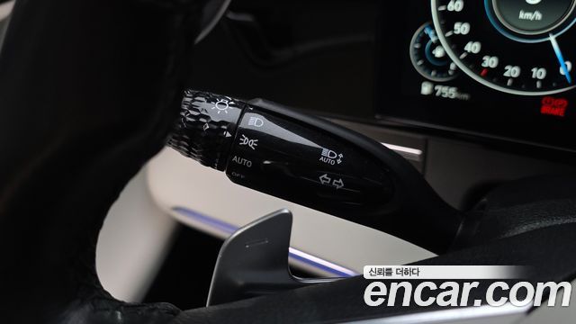 Hyundai Grandeur (IG) 2.5 Le Blanc 2023 — фото 34