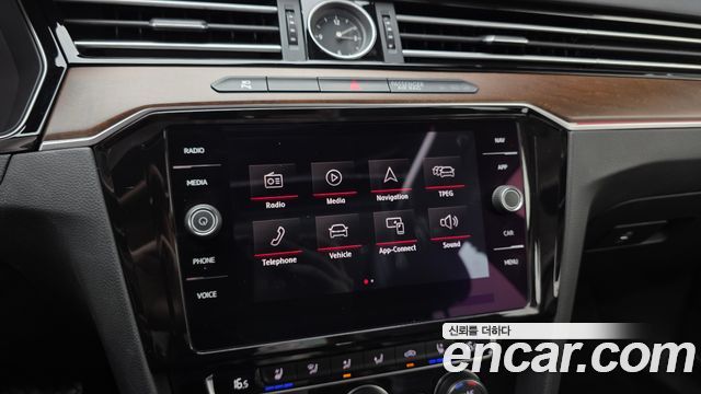 Volkswagen Passat GT (B8) 2.0 TDI Prestige 2018 — фото 15