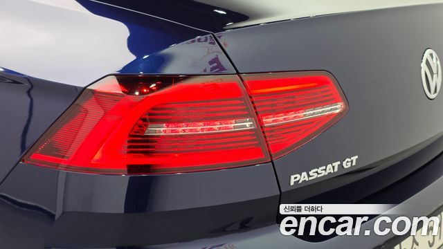 Volkswagen Passat GT (B8) 2.0 TDI Prestige 2018 — фото 23