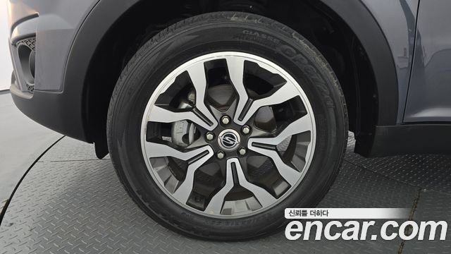 KG Mobility (SsangYong) Korando C 2.2 RX 2WD DLX 2016 — фото 5