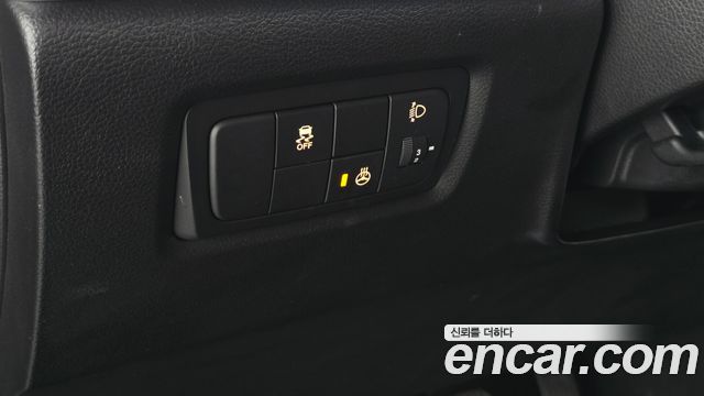 KG Mobility (SsangYong) Korando C 2.2 RX 2WD DLX 2016 — фото 20