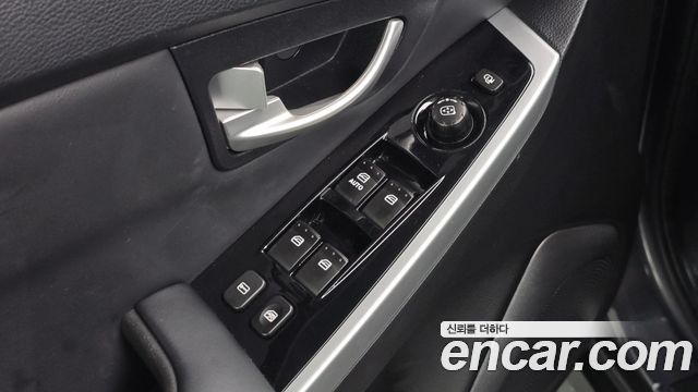 KG Mobility (SsangYong) Korando C 2.2 RX 2WD DLX 2016 — фото 29