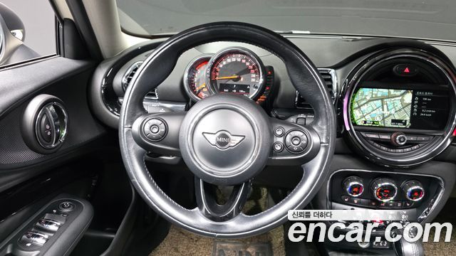 MINI Cooper D Clubman High 2nd 2017 — фото 13