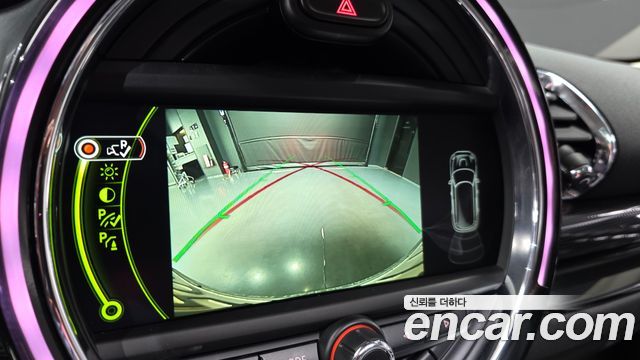 MINI Cooper D Clubman High 2nd 2017 — фото 15