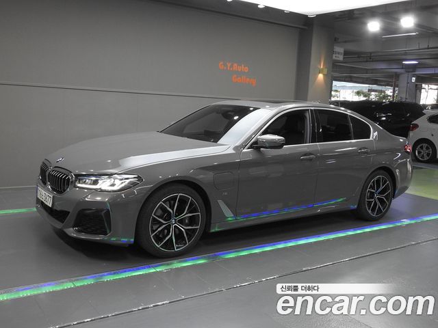 BMW 5 Series (G30) 530e M Sport 2021 — фото 2