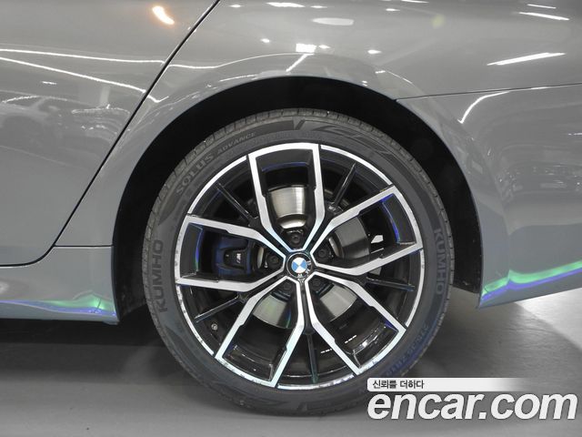 BMW 5 Series (G30) 530e M Sport 2021 — фото 6