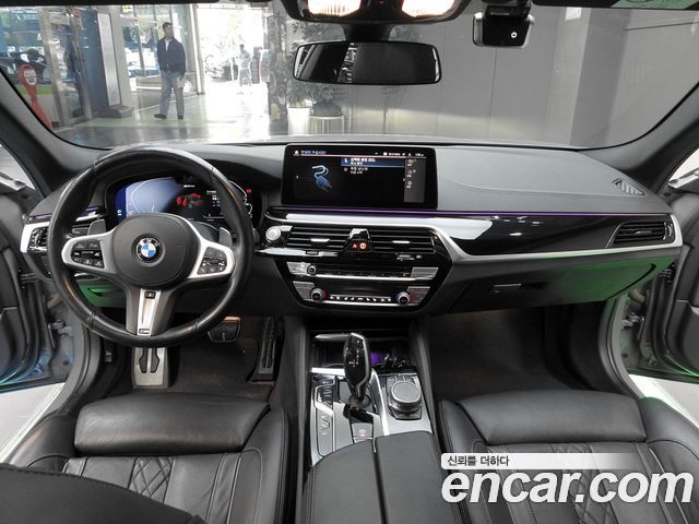 BMW 5 Series (G30) 530e M Sport 2021 — фото 17