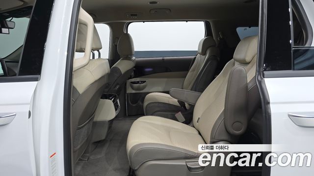 Kia Carnival (IV) Gasoline 9-Seater Signature 2023 — фото 12