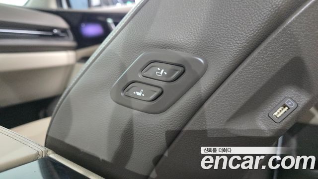 Kia Carnival (IV) Gasoline 9-Seater Signature 2023 — фото 30