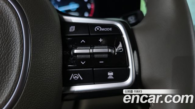 Kia Carnival (IV) Gasoline 9-Seater Signature 2023 — фото 32