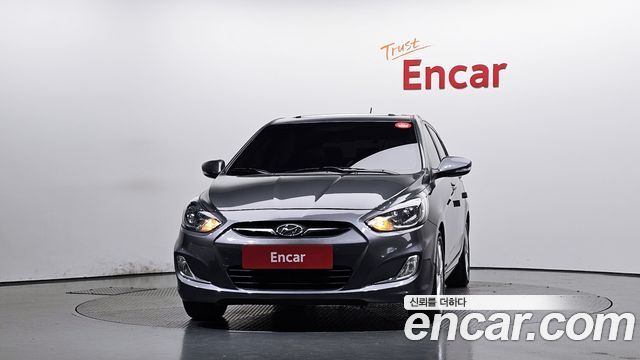 Hyundai Accent (New) Diesel WIT 1.6 VGT Premier 2012 — фото 3