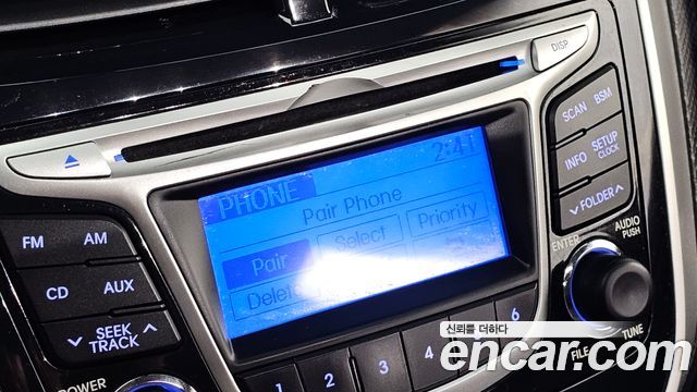 Hyundai Accent (New) Diesel WIT 1.6 VGT Premier 2012 — фото 14