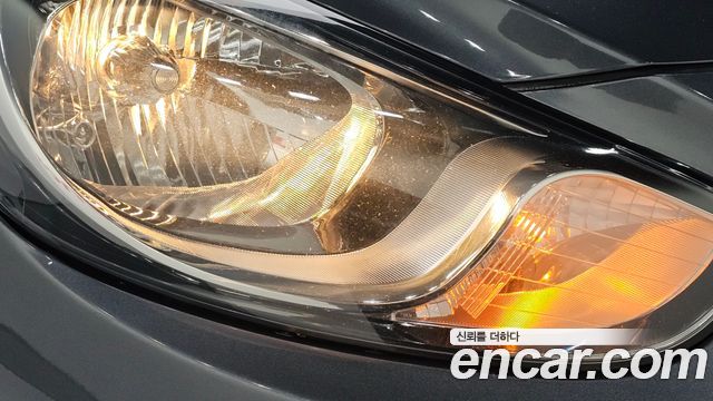 Hyundai Accent (New) Diesel WIT 1.6 VGT Premier 2012 — фото 22