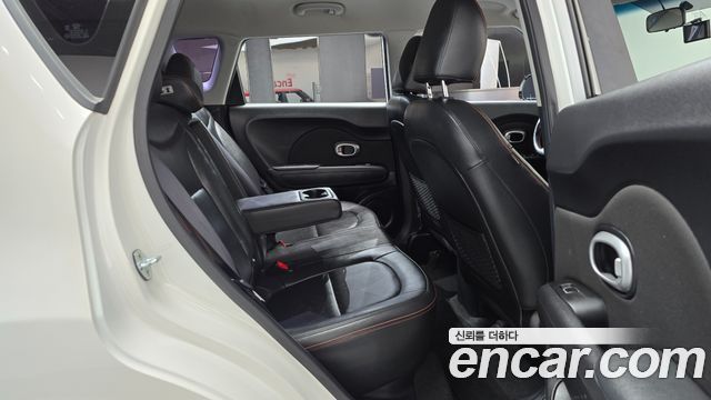 Kia Soul 1.6 GDi Prestige 2017 — фото 11