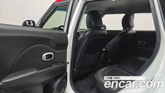 Kia Soul 1.6 GDi Prestige 2017 — фото 30
