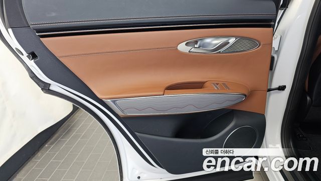 Genesis GV70 2.5T Gasoline AWD 2021 — фото 25