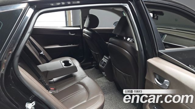 Kia K5 (II) 2.0 Noblesse 2020 — фото 12