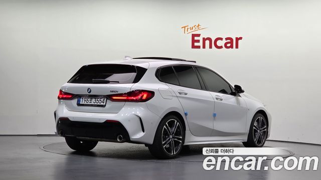 BMW 1 Series (F40) 120i M Sports 2022 — фото 2