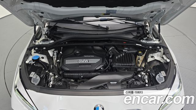 BMW 1 Series (F40) 120i M Sports 2022 — фото 6