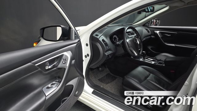 Nissan Altima 2.5 Smart L33 2017 — фото 10