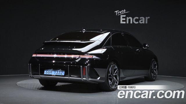 Hyundai Ioniq 6 Long Range AWD Exclusive + 2023 — фото 2
