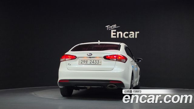 Kia K3 Prestige 2017 — фото 4