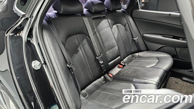 Kia K5 (II) 2.0 MX Signature 2017 — фото 11