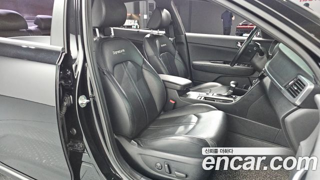 Kia K5 (II) 2.0 MX Signature 2017 — фото 26
