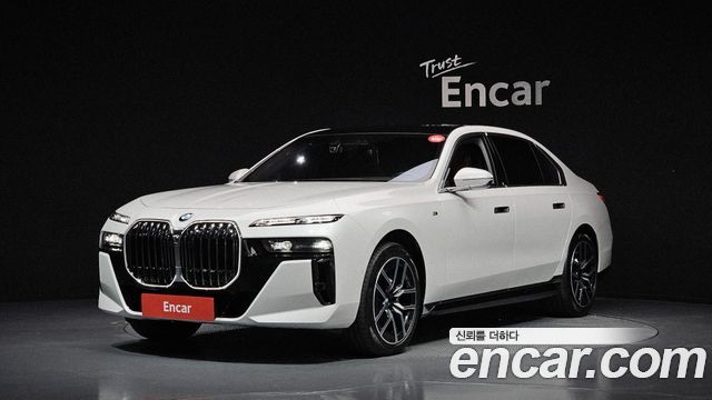 BMW 7 Series (G70) 740d xDrive M Sport