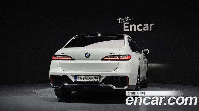 BMW 7 Series (G70) 740d xDrive M Sport 2025 — фото 4