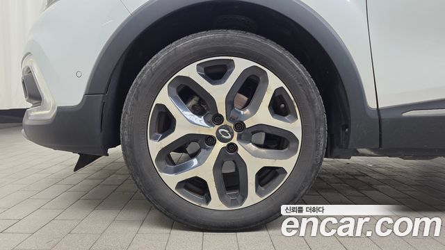 Renault Korea QM3 RE 2019 — фото 5