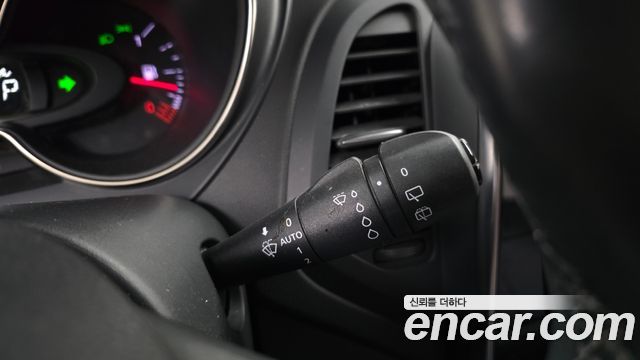 Renault Korea QM3 RE 2019 — фото 18