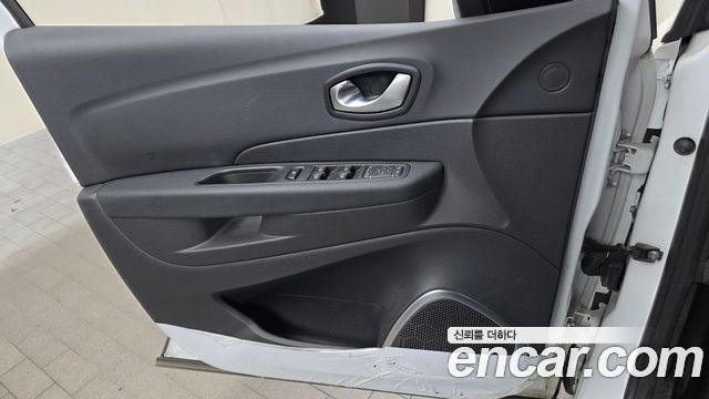Renault Korea QM3 RE 2019 — фото 24