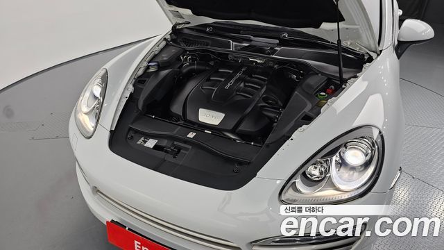 Porsche Cayenne 3.0 Diesel Platium Edition 958 2014 — фото 6