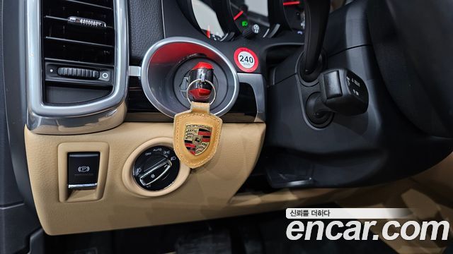 Porsche Cayenne 3.0 Diesel Platium Edition 958 2014 — фото 14