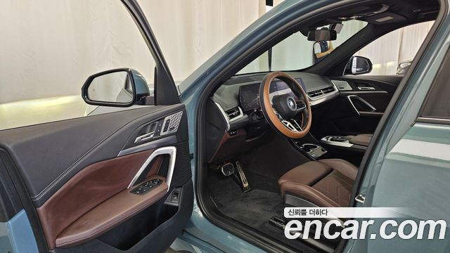 BMW iX1 (U11) xDrive 30 M Sport 2024 — фото 10