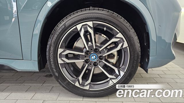 BMW iX1 (U11) xDrive 30 M Sport 2024 — фото 27