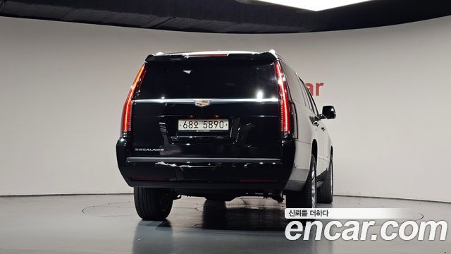 Cadillac Escalade 6.2 ESV 4th 2019 — фото 4