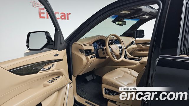Cadillac Escalade 6.2 ESV 4th 2019 — фото 10