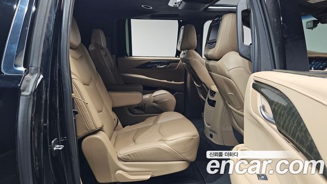 Cadillac Escalade 6.2 ESV 4th 2019 — фото 11