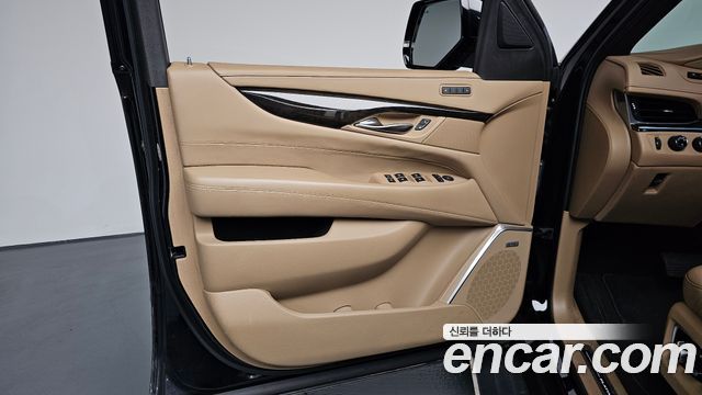 Cadillac Escalade 6.2 ESV 4th 2019 — фото 24
