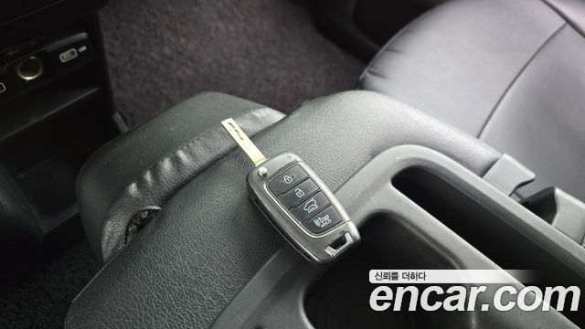 Hyundai Staria Cargo 3-Seater Smart 2022 — фото 15