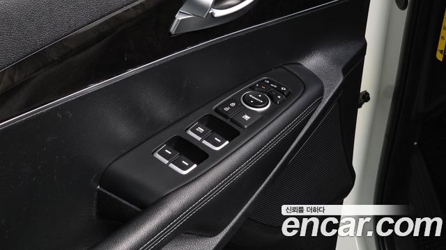 Kia Sorento Diesel 2.0 2WD Prestige 2015 — фото 16