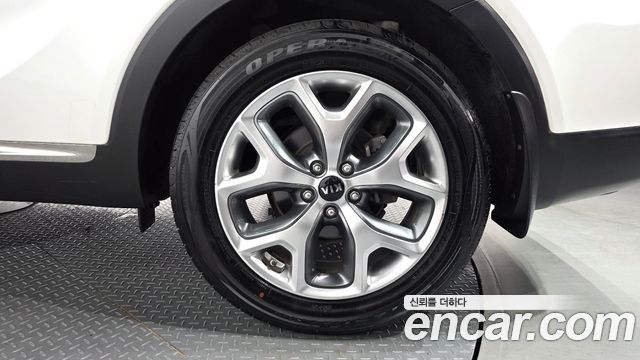 Kia Sorento Diesel 2.0 2WD Prestige 2015 — фото 21