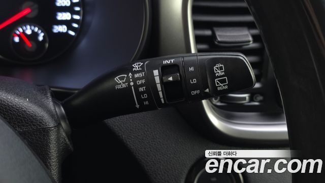 Kia Sorento Diesel 2.0 2WD Prestige 2015 — фото 28