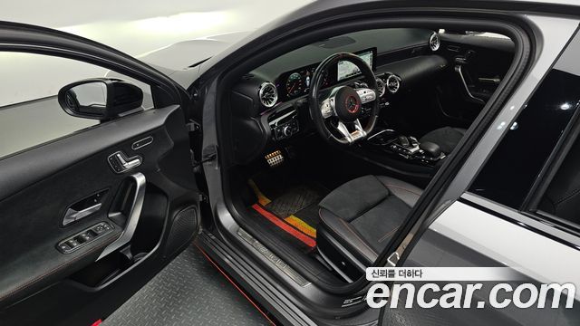 Mercedes-Benz A-Class (W177) AMG A45 4MAITC+ Hatchback 2022 — фото 11