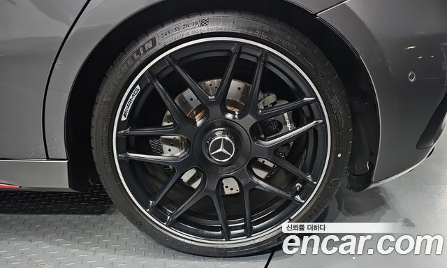 Mercedes-Benz A-Class (W177) AMG A45 4MAITC+ Hatchback 2022 — фото 21