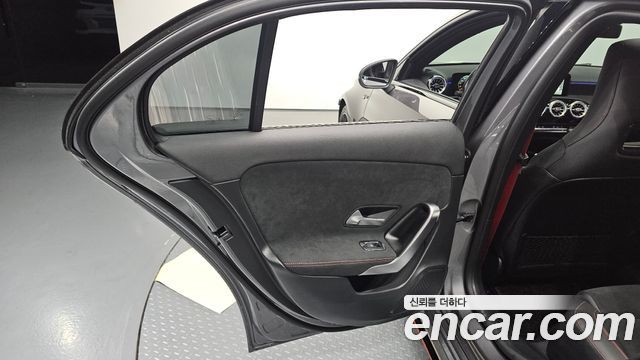 Mercedes-Benz A-Class (W177) AMG A45 4MAITC+ Hatchback 2022 — фото 25