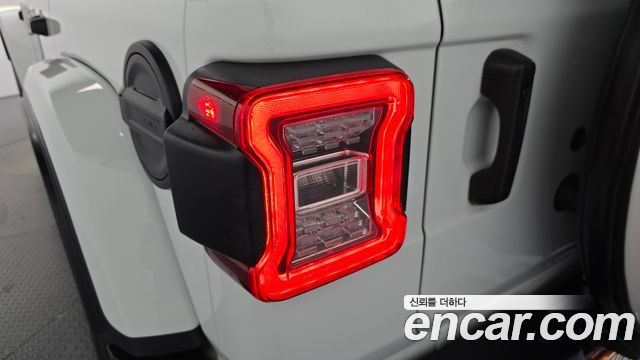 Jeep Wrangler (JL) 2.0 Overland 4Door 2022 — фото 23