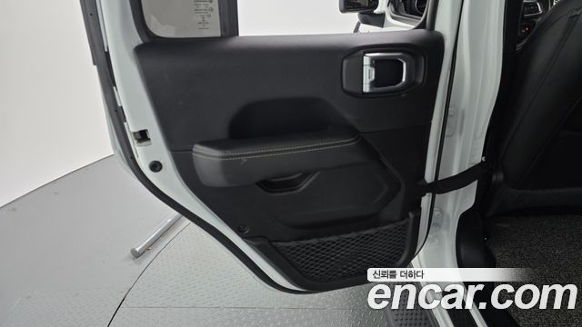 Jeep Wrangler (JL) 2.0 Overland 4Door 2022 — фото 25